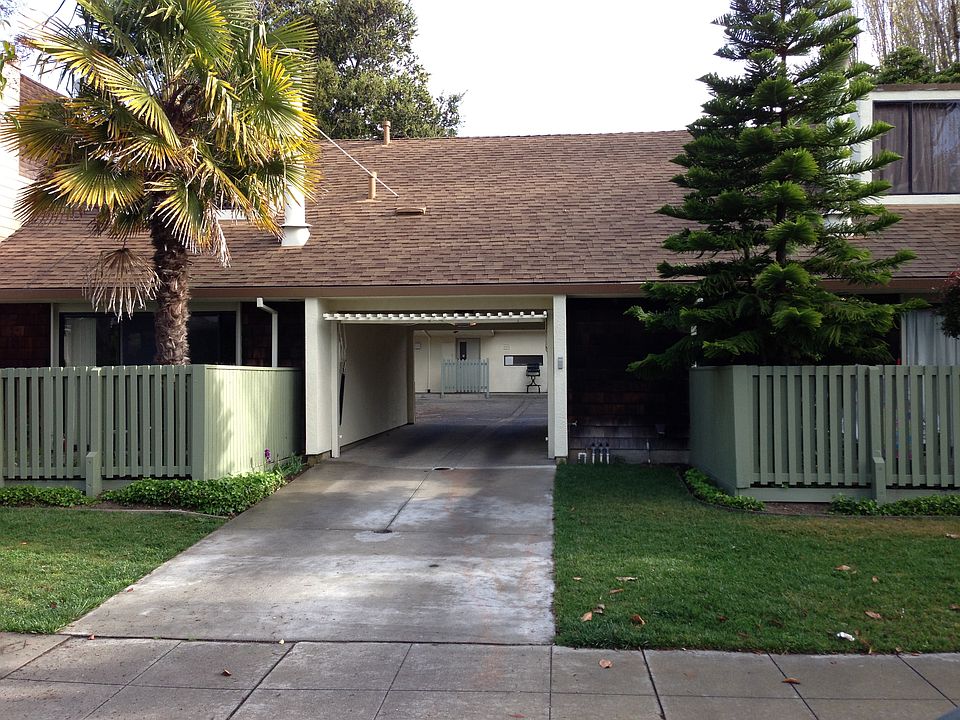 Front of apt. building