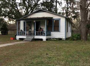 2524 NE 3rd Pl, Gainesville, FL 32641
