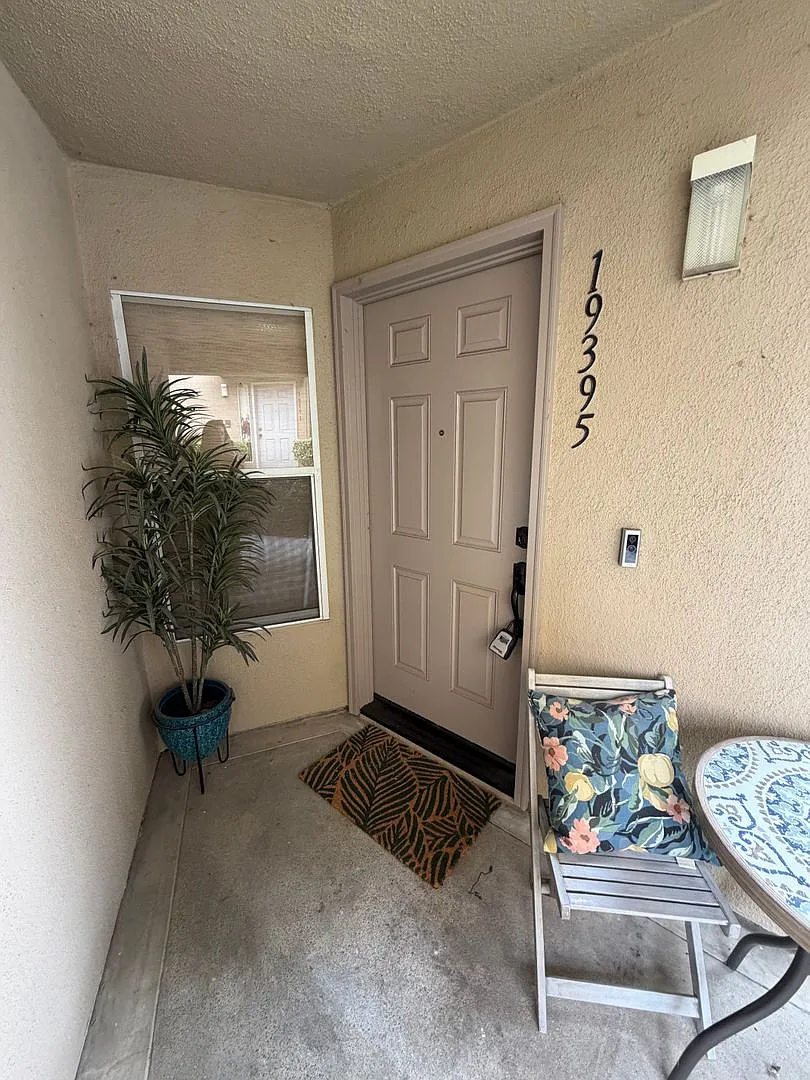 Property is a townhouse. Montecido in Portola Hill community. — Photo 4