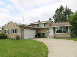 1130 Camellia Dr, Mount Morris, MI 48458