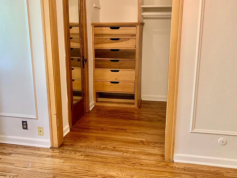 644 West Surf — Photo 36