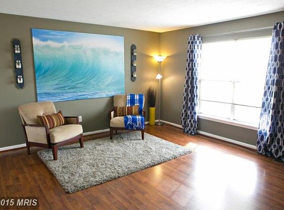 3rd image of 744 Danville Cir