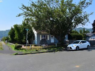 126 3rd St, Myrtle Point, OR 97458