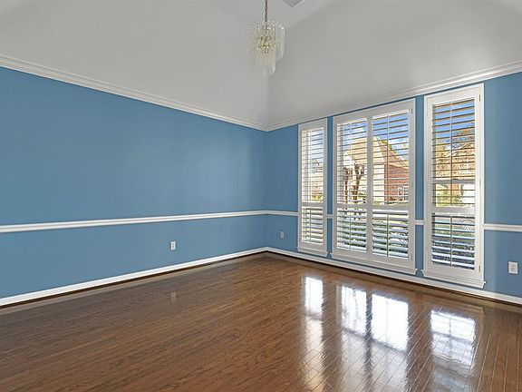 4th image of 3707 Lake Shade Ct