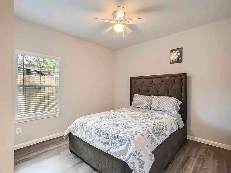 4834 Van Fleet St — Photo 12