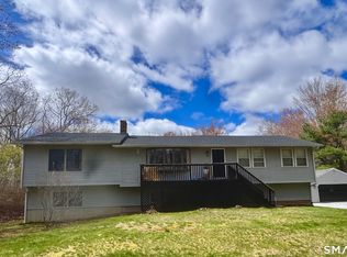 73 Airline Road, Clinton, CT 06413