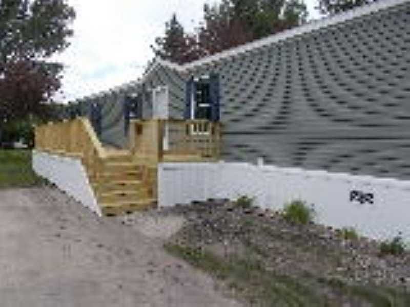 1st image of 2561 Huntington Park Dr