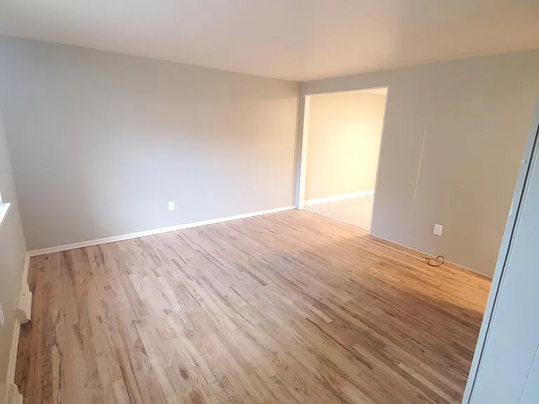4505 Everett Ct — Photo 10