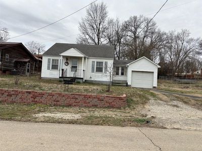 705 Crown St, Marble Hill, MO, 63764