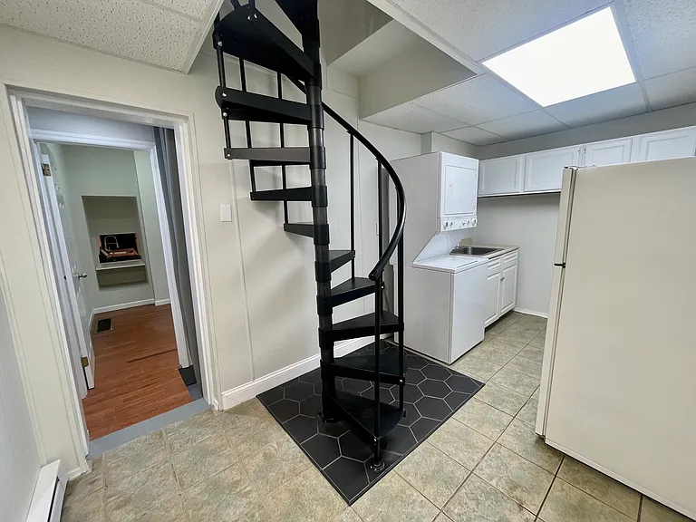 1005 Frankford Ave #2 — Photo 35