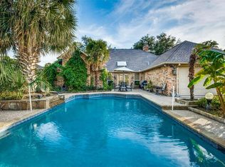 2401 Hanover Ct, Rowlett, TX 75088