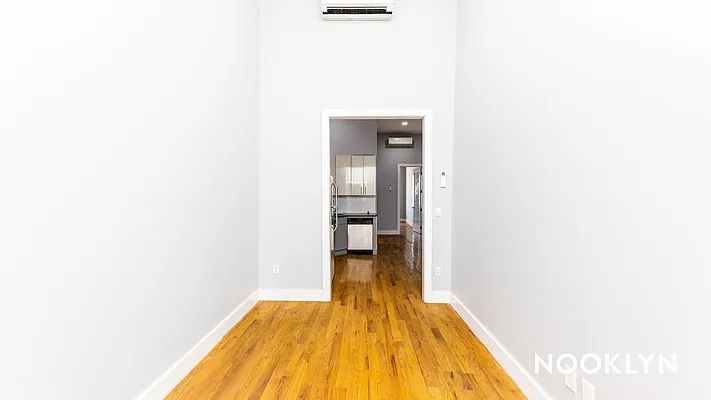Rented by Nooklyn NYC LLC | media 18