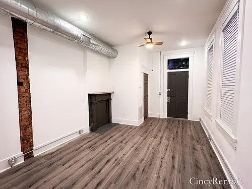 36 W Court St #1R — Photo 6