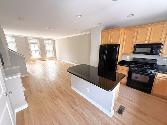 3rd image of 2303 Cobble Hill Ter