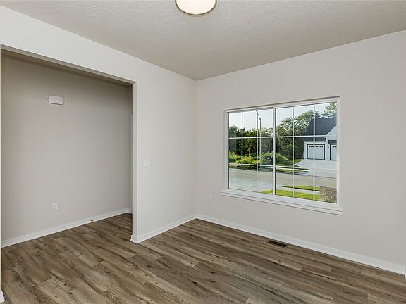 4th image of 16508 Ironwood Ln
