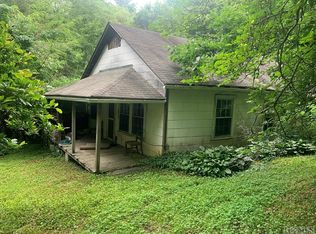 82 Upper Buttermilk Rd, Highlands, NC 28741