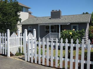 4136 39th Ave SW, Seattle, WA 98116