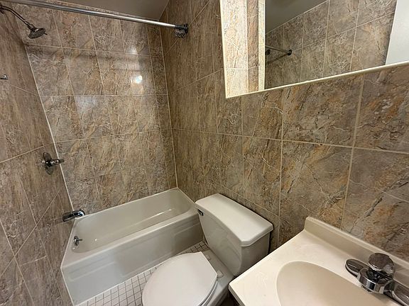 5th image of 1365 1st Ave APT 3B