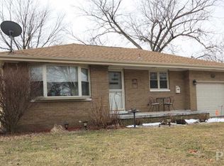 1804 Center St, Pekin, IL 61554