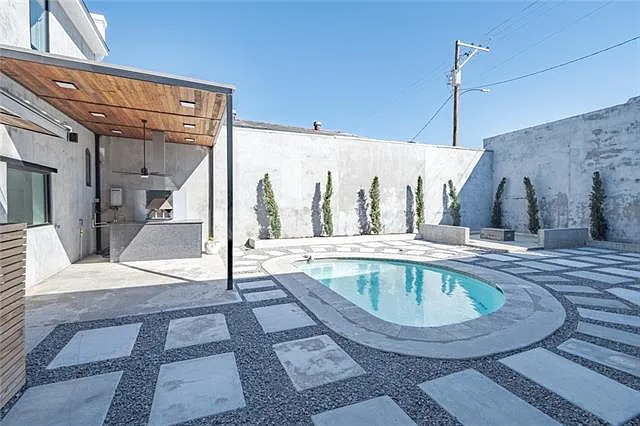 3157 Tchoupitoulas St — Photo 3