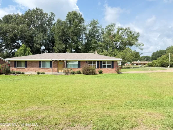 112 Berry St, Newhebron, MS 39140