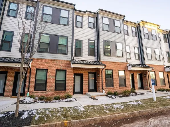 113 Sadie Cir, New Brunswick, NJ 08901