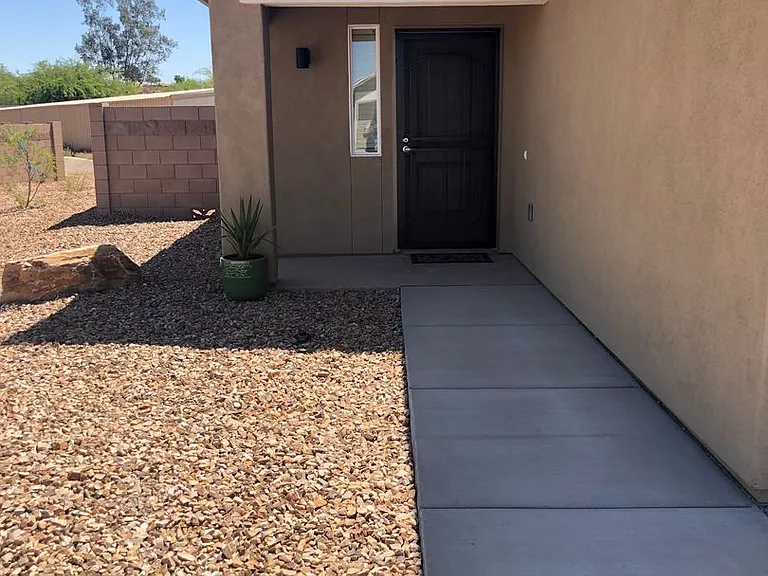2389 S Clovis Pl — Photo 18