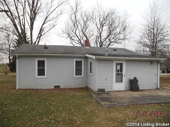 2nd image of 322 Woods Pike
