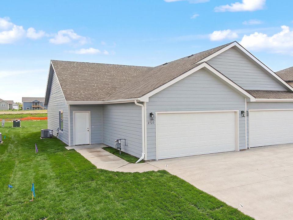 1st image of 2723 Amelia Ln