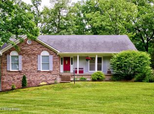 3001 Pin Oak Dr, La Grange, KY 40031