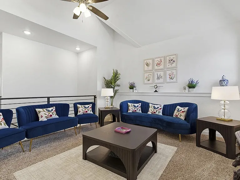 703 S Hickory Dr — Photo 28