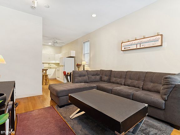 2nd image of 2836 N Maplewood Ave