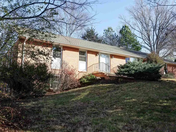 325 Key West Dr, Charlottesville, VA 22911