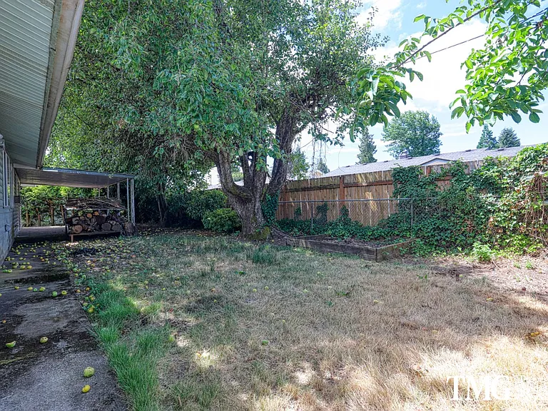 8018 NW 1st Ave — Photo 22