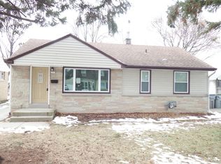 3365 N 96th St, Milwaukee, WI 53222