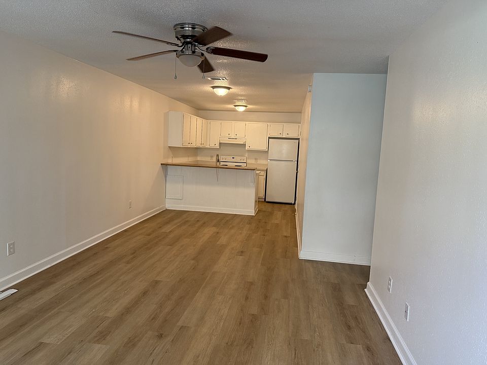 1st image of 3377 Lodging Cir #5D
