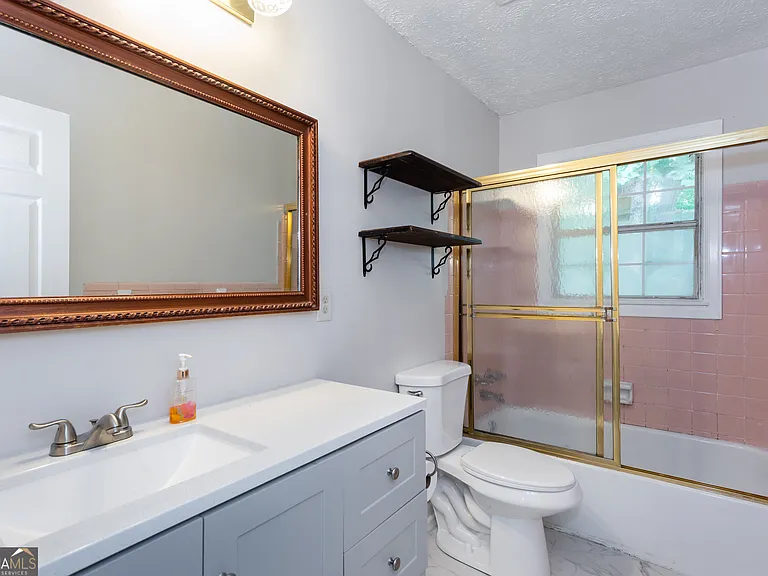 2435 Claude St NW — Photo 8