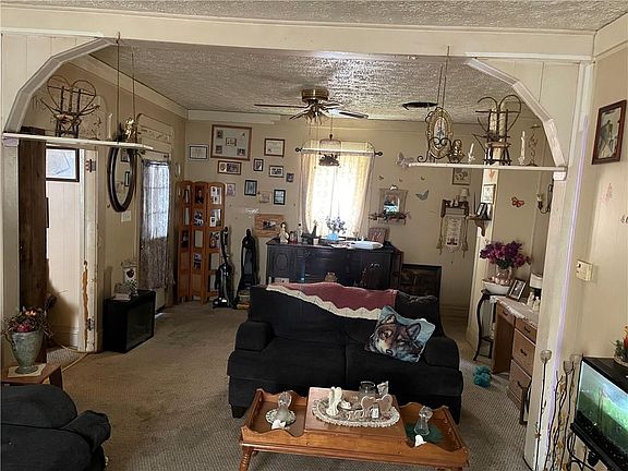 5th image of 226 N Julian St