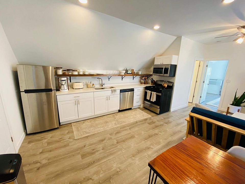 1st image of 3233 N Central Park Ave #3