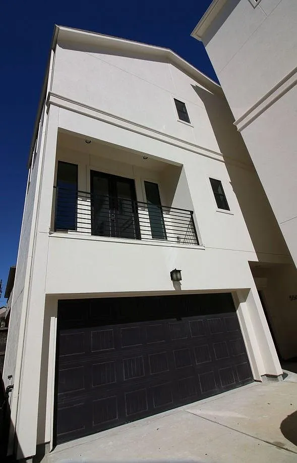 Building Photo - 5506 E Petty St