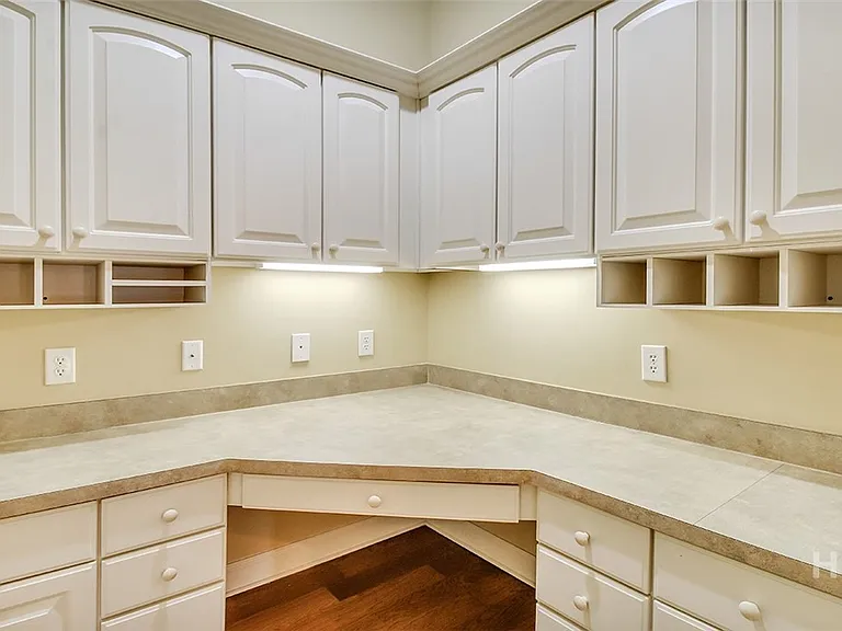 1802 Woodside Rdg — Photo 9