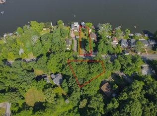 30-31 E Shore Culver Rd, Branchville, NJ 07826