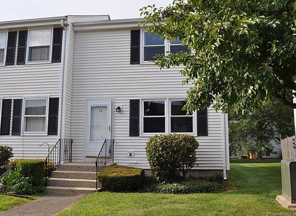 2nd image of 13 Meadowrue Dr #13