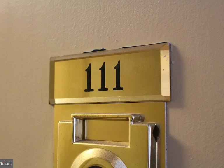 1030 E Lancaster Ave #111 — Photo 30