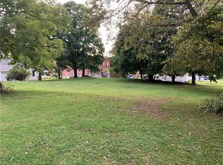 305 Main St, Dearborn, MO 64439