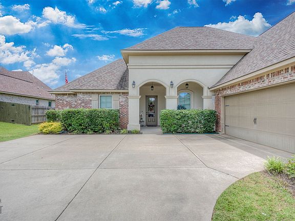 4th image of 2923 Paradise Dr