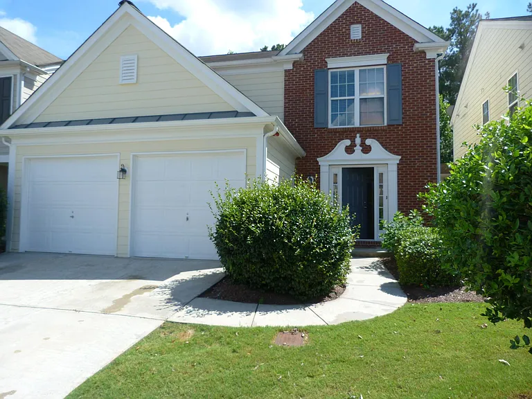 339 Balaban Cir — Photo 1