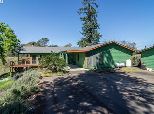 450 Woodland Dr, Winston, OR 97496