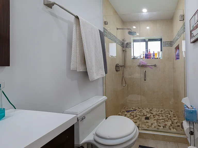 19311 Sterling Dr — Photo 13