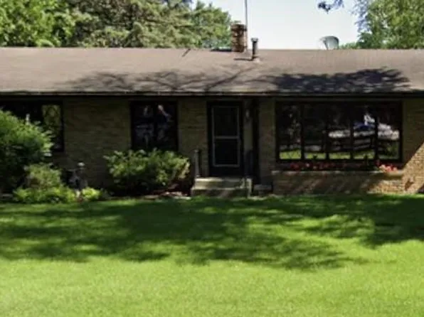 655 Callahan Pl, Mendota Heights, MN 55118